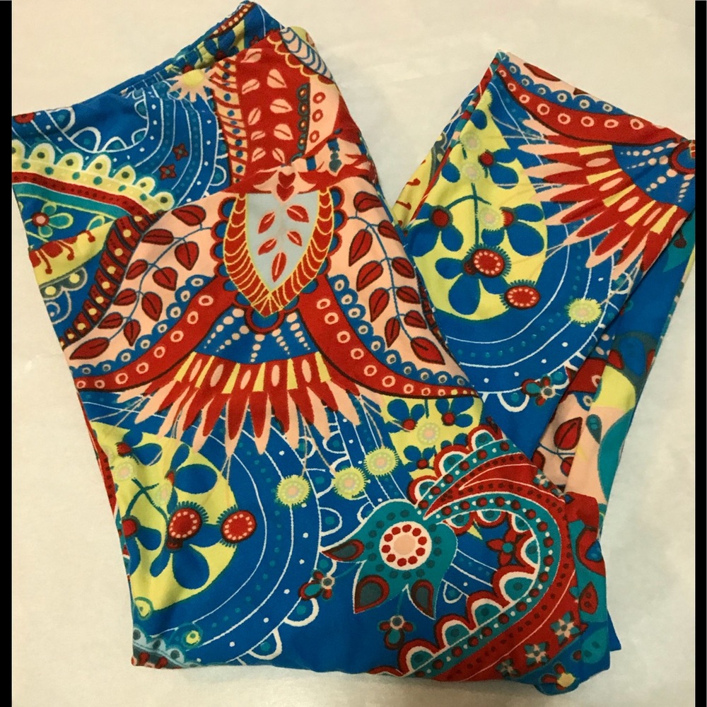 Lularoe Tall and Curvy Leggings 💖⭐️